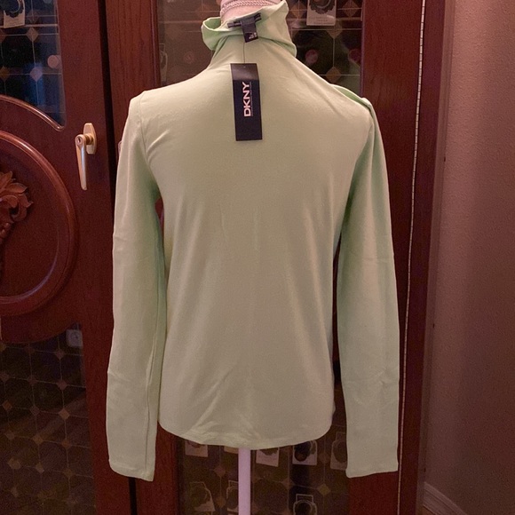 DKNY DonnaKaran Turtle Neck - Picture 5 of 8